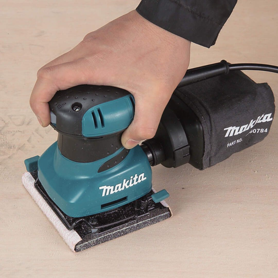 MAKITA VIBRACIONA ŠLAJFERICA BO4555 Ecomex